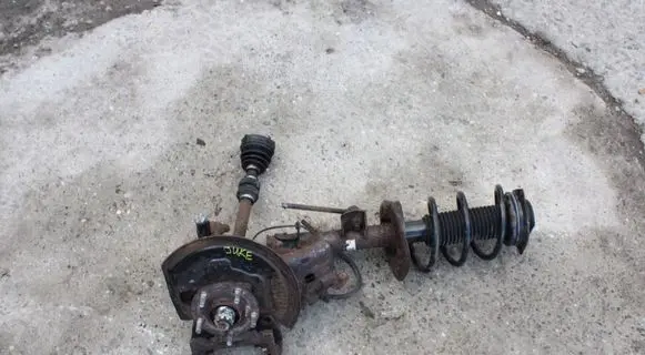 Nissan Juke I F15 Front wheel hub spindle knuckle