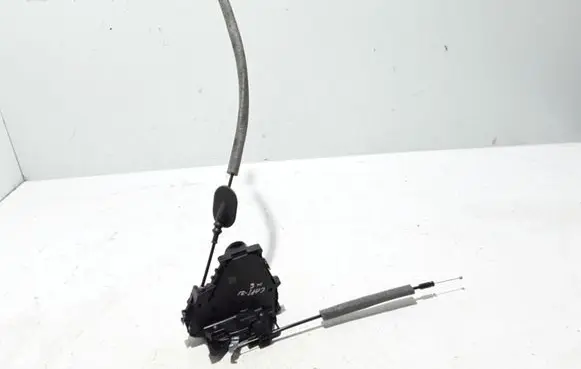 Renault Captur II Rear door lock 825031538R