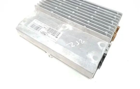 Ford Mustang VI Sound amplifier HR3T-18T806-AA