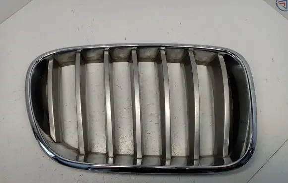 BMW X3 F25 Front bumper upper radiator grill 51117237422