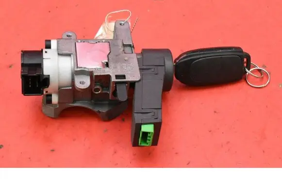 Volvo S60 Ignition lock 8626324
