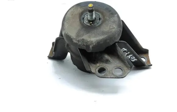KIA Sportage Engine mount bracket