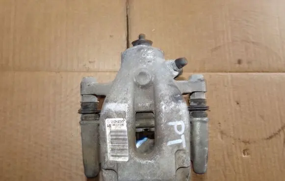 Peugeot 208 Rear brake caliper