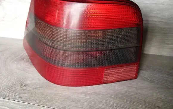 Volkswagen Golf IV Rear/tail lights 148165 143165 GGH28USC