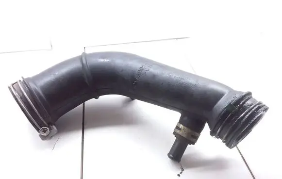 Toyota Yaris Turbo air intake inlet pipe/hose 1788033010