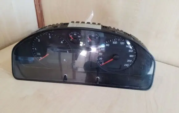 Volkswagen Transporter - Caravelle T5 Speedometer (instrument cluster) 7H0920850G