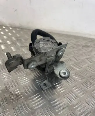 Maserati Ghibli Electric auxiliary coolant/water pump 0392024053 670005347