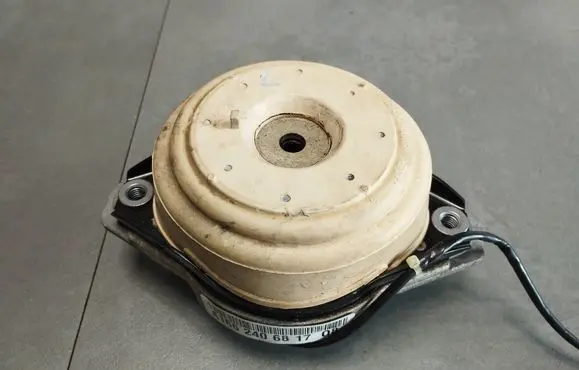 Mercedes-Benz GLE (W166 - C292) Engine mount bracket A1662406817