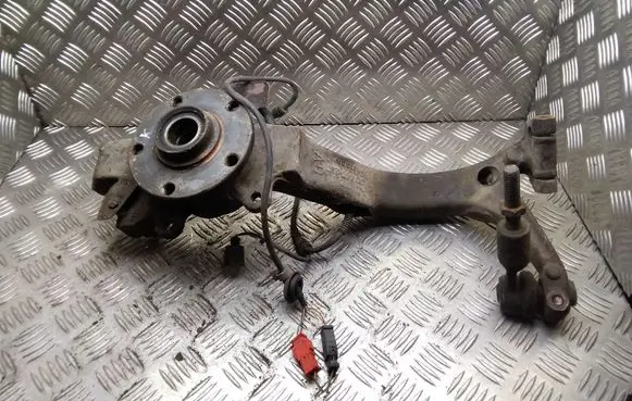 Audi A6 S6 C5 4B Front wheel hub