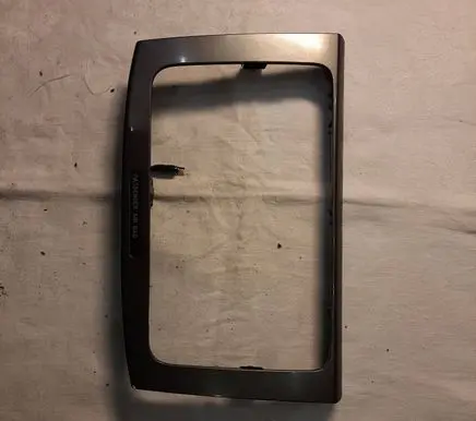 Volkswagen PASSAT B6 Radio/GPS head unit trim 3C0858069M