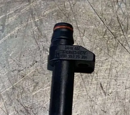 Mercedes-Benz C AMG W202 Crankshaft position sensor A0031537528 95W45