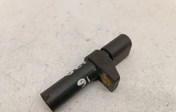 Mercedes-Benz A W168 Crankshaft position sensor 0031532828 A0031532828