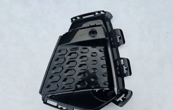 BMW 2 Active Tourer U06 Front bumper lower grill 8080213