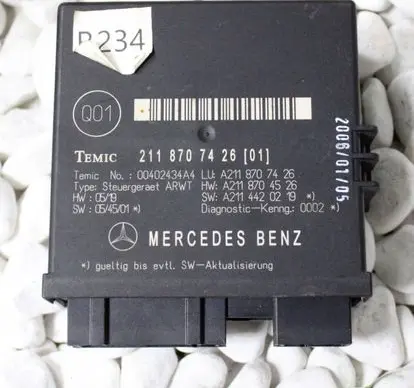 Mercedes-Benz E W211 Tailgate/trunk control unit/module 2118707426