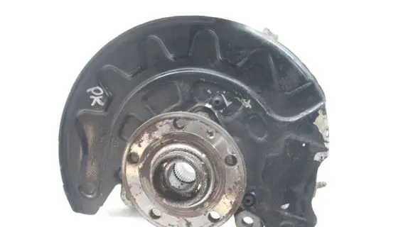 Volkswagen Golf VII Front wheel hub