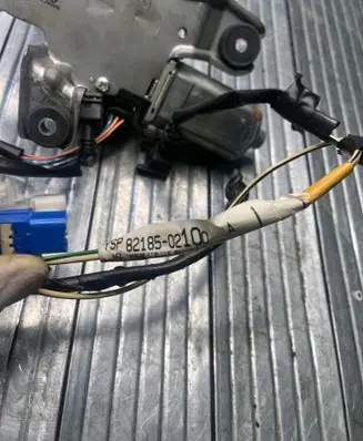 Toyota Corolla E120 E130 Rear window wiper motor 8513002020 8218502100