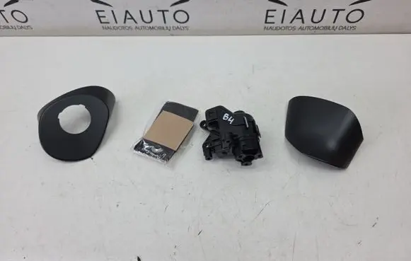 Mazda 3 III Front door wing mirror part BAY06915ZC