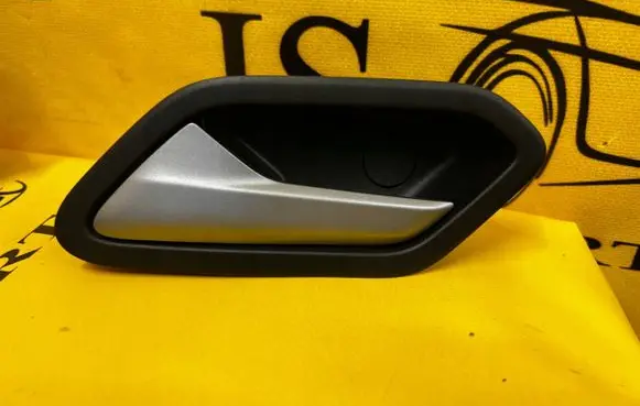 Dacia Sandero III Rear door interior handle 826736902R 826733614R 826733868R