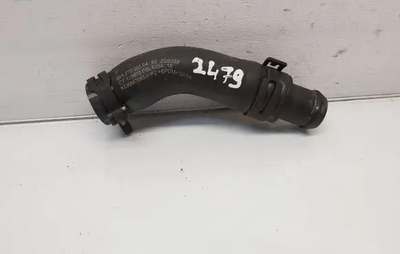 Mercedes-Benz B W246 W242 Engine coolant pipe/hose A2702030482