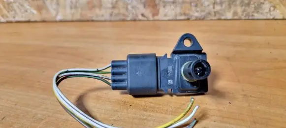 Ford Fiesta Air pressure sensor 2s6a9f479ba