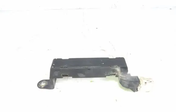 Toyota Avensis T220 Aerial GPS antenna 8999730070