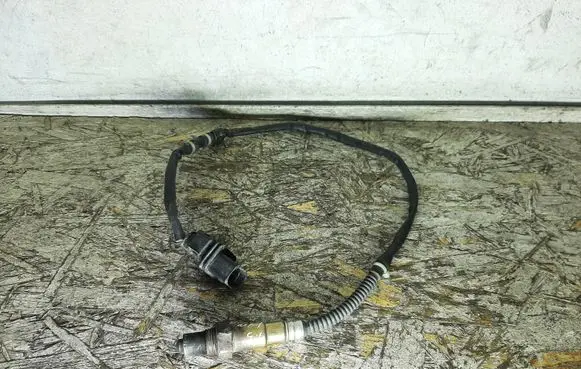 Volkswagen Transporter - Caravelle T5 Lambda probe sensor 03G906262