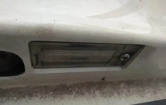 Volvo S60 Number plate light