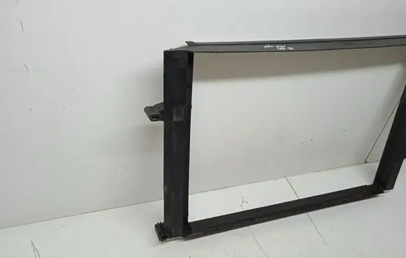 Volvo S80 Radiator trim 9492961