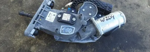 Mercedes-Benz E W212 Tailgate strut A2128201842