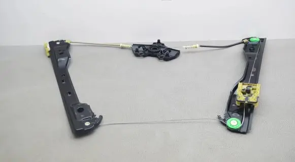 Volvo V60 Front door electric window regulator 30784310