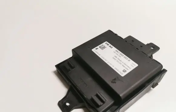 Audi Q5 SQ5 Power management control unit 8K0959663B