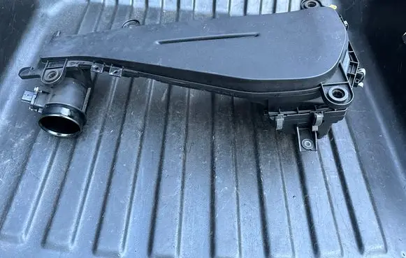 Infiniti M30 Air filter box 226807S000 1MS0A