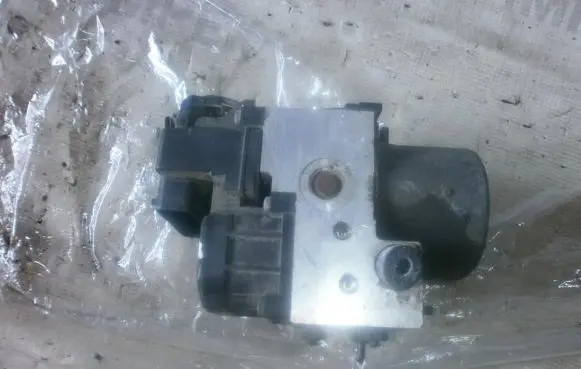 Mitsubishi Carisma ABS Pump 0273004225 863091