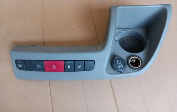 Citroen Jumper Hazard light switch 7354213590 30280111