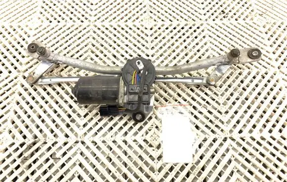 Hyundai ix35 Front wiper linkage and motor