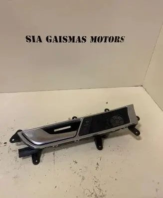 Audi A6 S6 C6 4F Front door interior handle 4F0837019