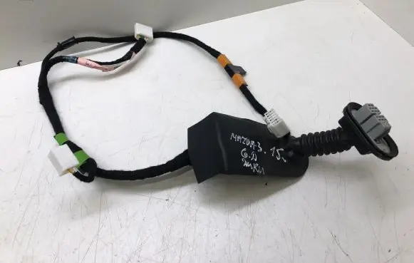 Mazda 3 III Rear door wiring loom BHS367210