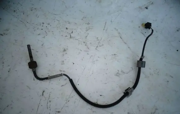 Mercedes-Benz ML AMG W164 Exhaust gas temperature sensor A0081533428