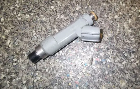 Toyota Aygo AB10 Fuel injectors set 2325000010