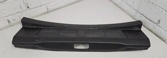 Opel Astra J Trunk/boot sill cover protection 13261727 322225228 E00489