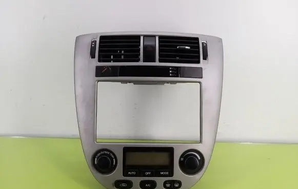Chevrolet Lacetti Climate control/heater control trim 96438390