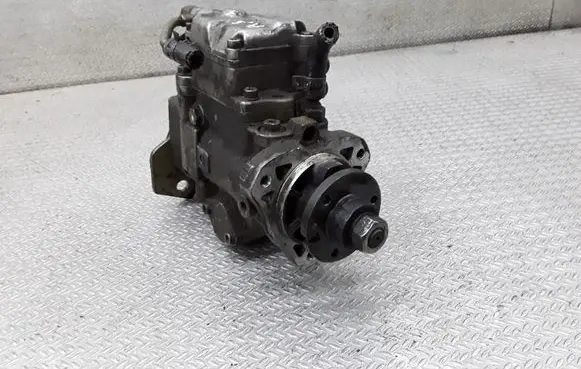 Audi A3 S3 8L Fuel injection high pressure pump 0460404984