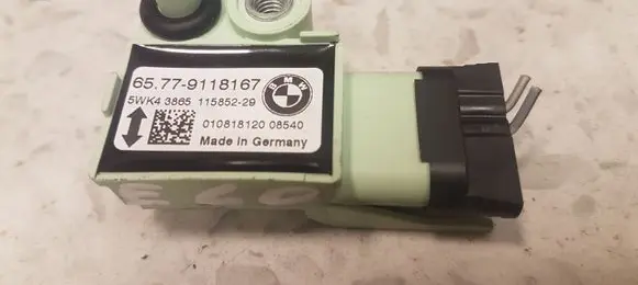 BMW 5 E60 E61 Airbag deployment crash/impact sensor 65779118167