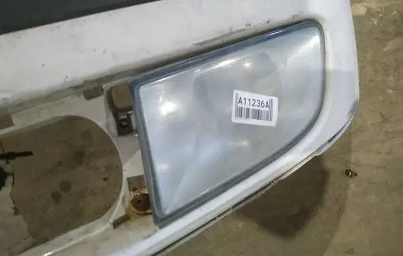 Skoda Octavia Mk2 (1Z) Front fog light 
