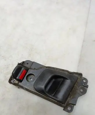 Mitsubishi Eclipse Front door interior handle 