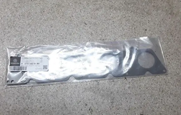 Mercedes-Benz ML W164 Other cylinder head part A2731420180