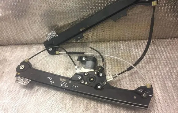 BMW 5 E60 E61 Front door electric window regulator 7184741