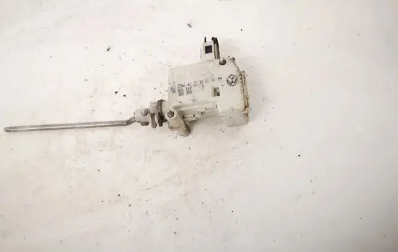 Volkswagen Polo III 6N 6N2 6NF Central locking motor 3b0959781