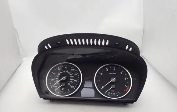 BMW 5 E60 E61 Speedometer (instrument cluster) 9153753 62119153753