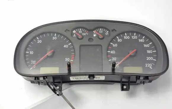 Volkswagen Golf IV Speedometer (instrument cluster) 1J0919860B